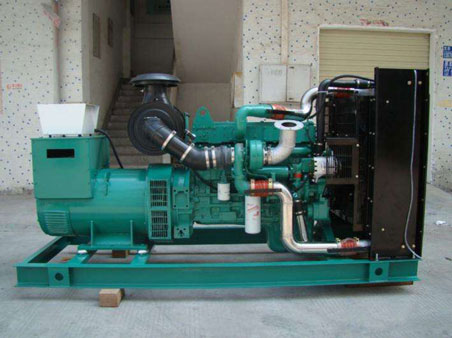 彭水1100kw康明斯柴油发电机组图片 彭水1100kw康明斯柴油发电机组图片